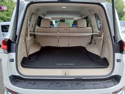 2023 Toyota LAND CRUISER 300 缩略图 38