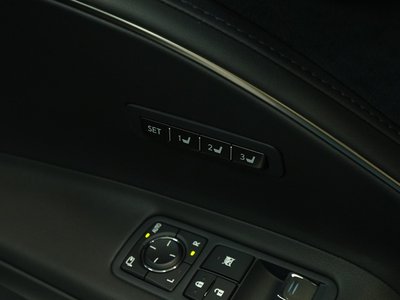 صورة مصغرة 31 لـ 2023 Lexus LC