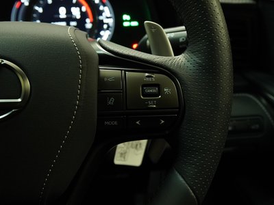 صورة مصغرة 60 لـ 2023 Lexus LC