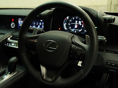 صورة مصغرة 59 لـ 2023 Lexus LC
