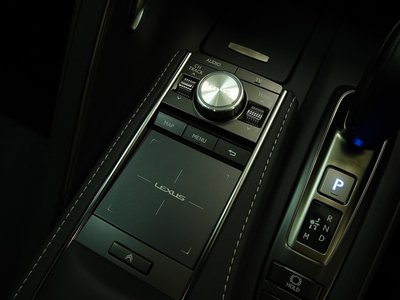 صورة مصغرة 71 لـ 2023 Lexus LC