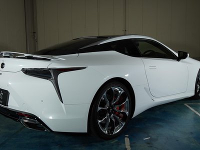 LEXUS LC - 10