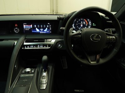 صورة مصغرة 53 لـ 2023 Lexus LC