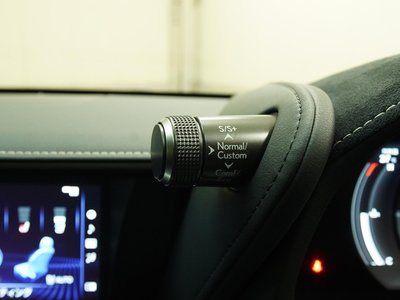 صورة مصغرة 66 لـ 2023 Lexus LC