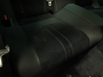 صورة مصغرة 39 لـ 2023 Lexus LC