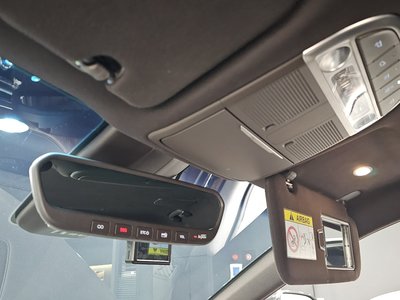 2021 Genesis G90 — миниатюра 20