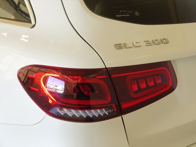 MERCEDES-BENZ GLC - 7