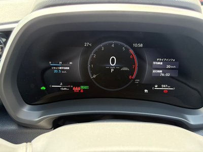 2025 Lexus LBX — миниатюра 28