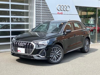 AUDI Q3 - 1
