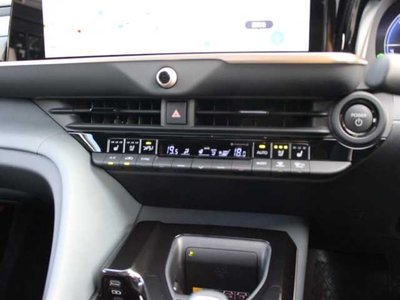 صورة مصغرة 17 لـ 2025 Toyota CROWN ESTATE