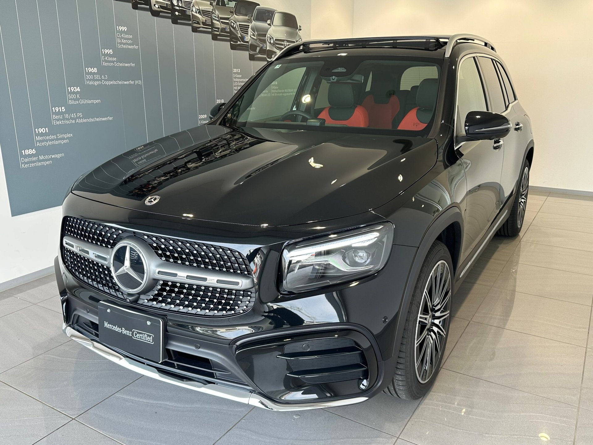 MERCEDES-BENZ GLB - View 1