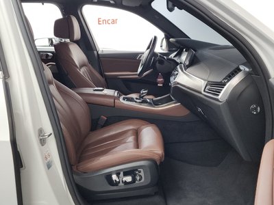 2020 BMW X5 — миниатюра 16
