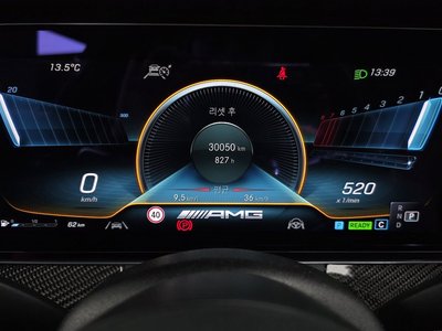 MERCEDES-BENZ CLS - 8