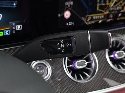 MERCEDES-BENZ CLS - 9