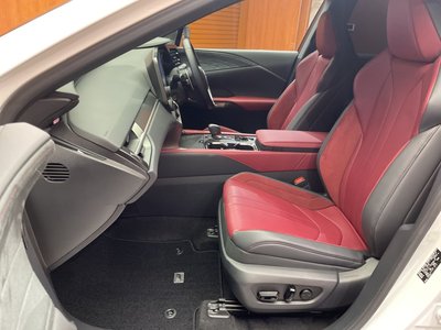صورة مصغرة 41 لـ 2024 Lexus RX