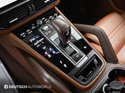 PORSCHE CAYENNE - 9