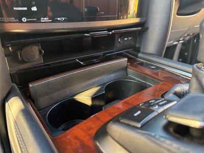 صورة مصغرة 49 لـ 2015 Lexus LX