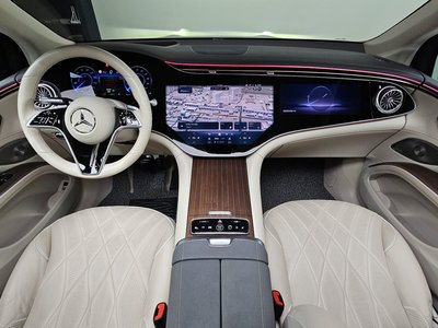 MERCEDES-BENZ EQS - 5