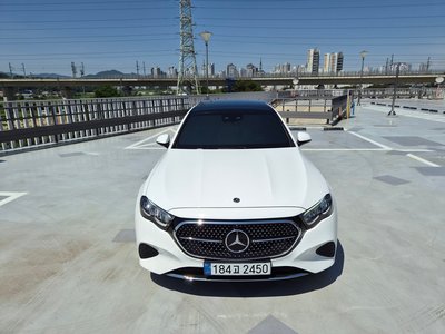 MERCEDES-BENZ E-CLASS - 2