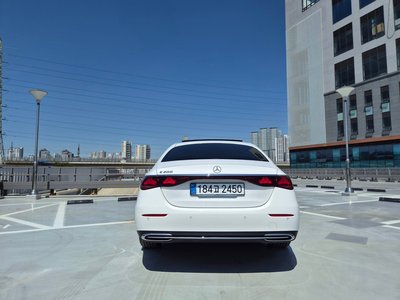 MERCEDES-BENZ E-CLASS - 3