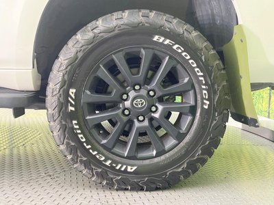 2022 Toyota LAND CRUISER PRADO — миниатюра 33