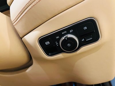 صورة مصغرة 45 لـ 2023 Aston Martin DBX