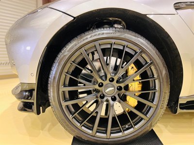 صورة مصغرة 31 لـ 2023 Aston Martin DBX