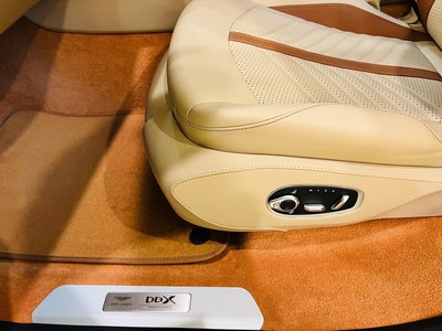 صورة مصغرة 64 لـ 2023 Aston Martin DBX