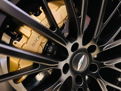 صورة مصغرة 27 لـ 2023 Aston Martin DBX