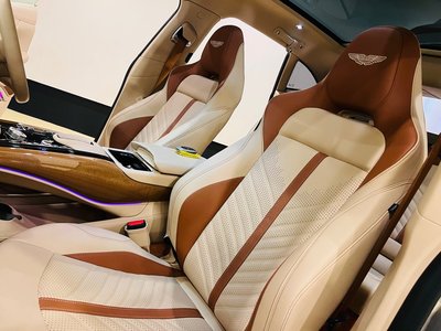 صورة مصغرة 63 لـ 2023 Aston Martin DBX