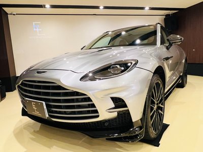 صورة 12 لـ 2023 Aston Martin DBX