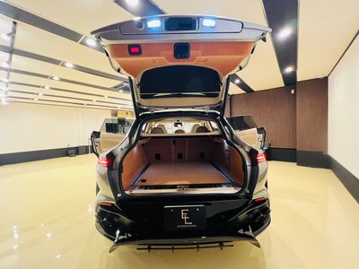 صورة مصغرة 56 لـ 2023 Aston Martin DBX