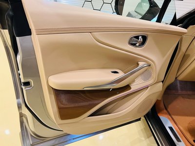 صورة مصغرة 62 لـ 2023 Aston Martin DBX