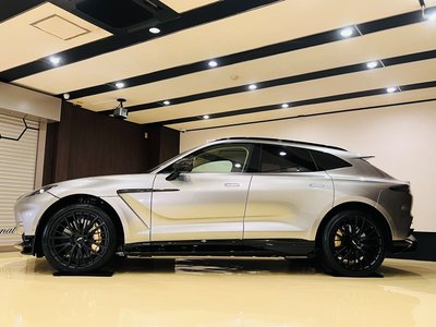 صورة 5 لـ 2023 Aston Martin DBX