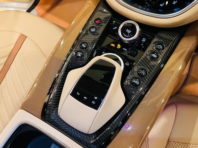 صورة مصغرة 47 لـ 2023 Aston Martin DBX