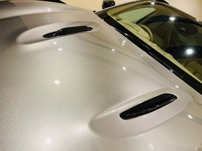 صورة 15 لـ 2023 Aston Martin DBX