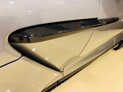صورة مصغرة 17 لـ 2023 Aston Martin DBX
