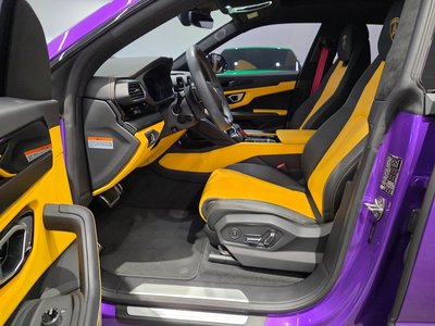 LAMBORGHINI URUS - 10