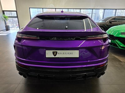 LAMBORGHINI URUS - 6