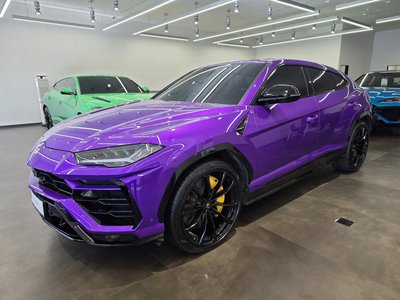 LAMBORGHINI URUS - 1