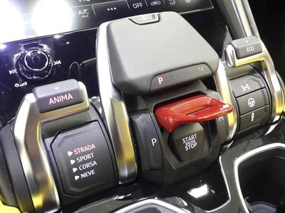 LAMBORGHINI URUS - 7