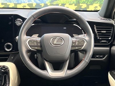 2023 Lexus NX — миниатюра 11
