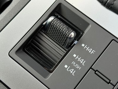 2025 Toyota LAND CRUISER 250 — миниатюра 22