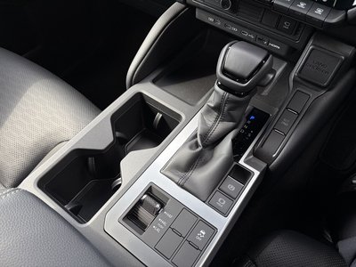 2025 Toyota LAND CRUISER 250 — миниатюра 16