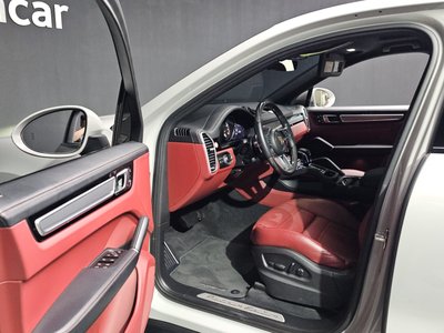 PORSCHE CAYENNE - 10