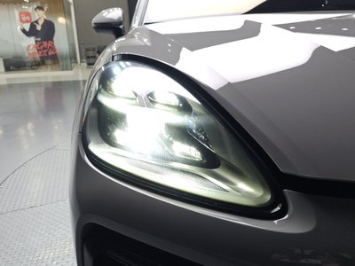 PORSCHE CAYENNE - 10