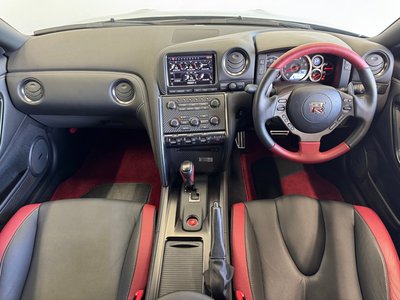 NISSAN GT-R - 7