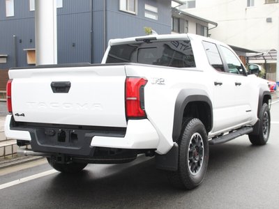 TOYOTA TACOMA - 2