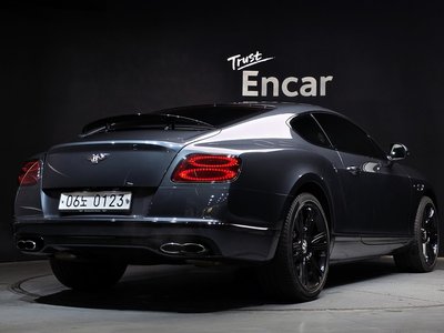 BENTLEY CONTINENTAL - 4