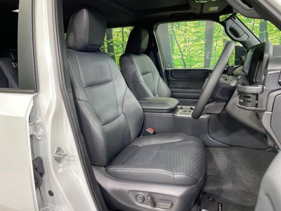 2025 Toyota LAND CRUISER 250 照片 8